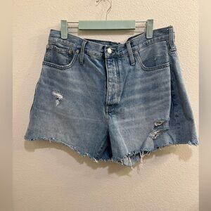 madewell relaxed mid length denim shorts Size 32